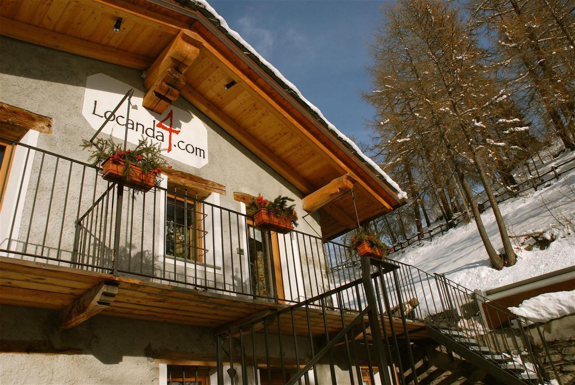 Bed and breakfast Locanda4 3*
